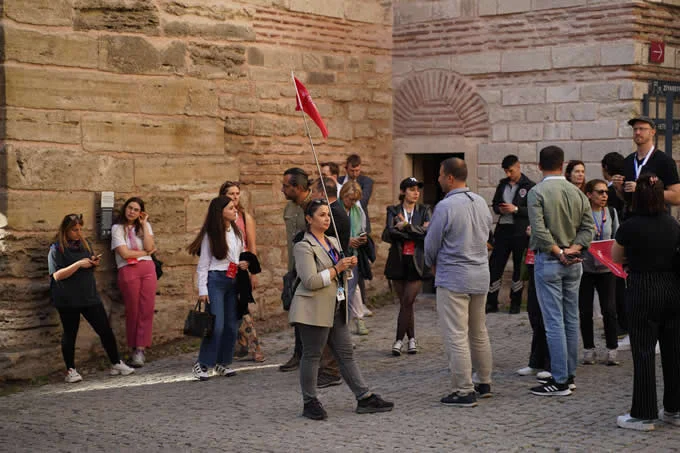 İBB, yabancı gazetecileri İstanbul'da ağırladı
