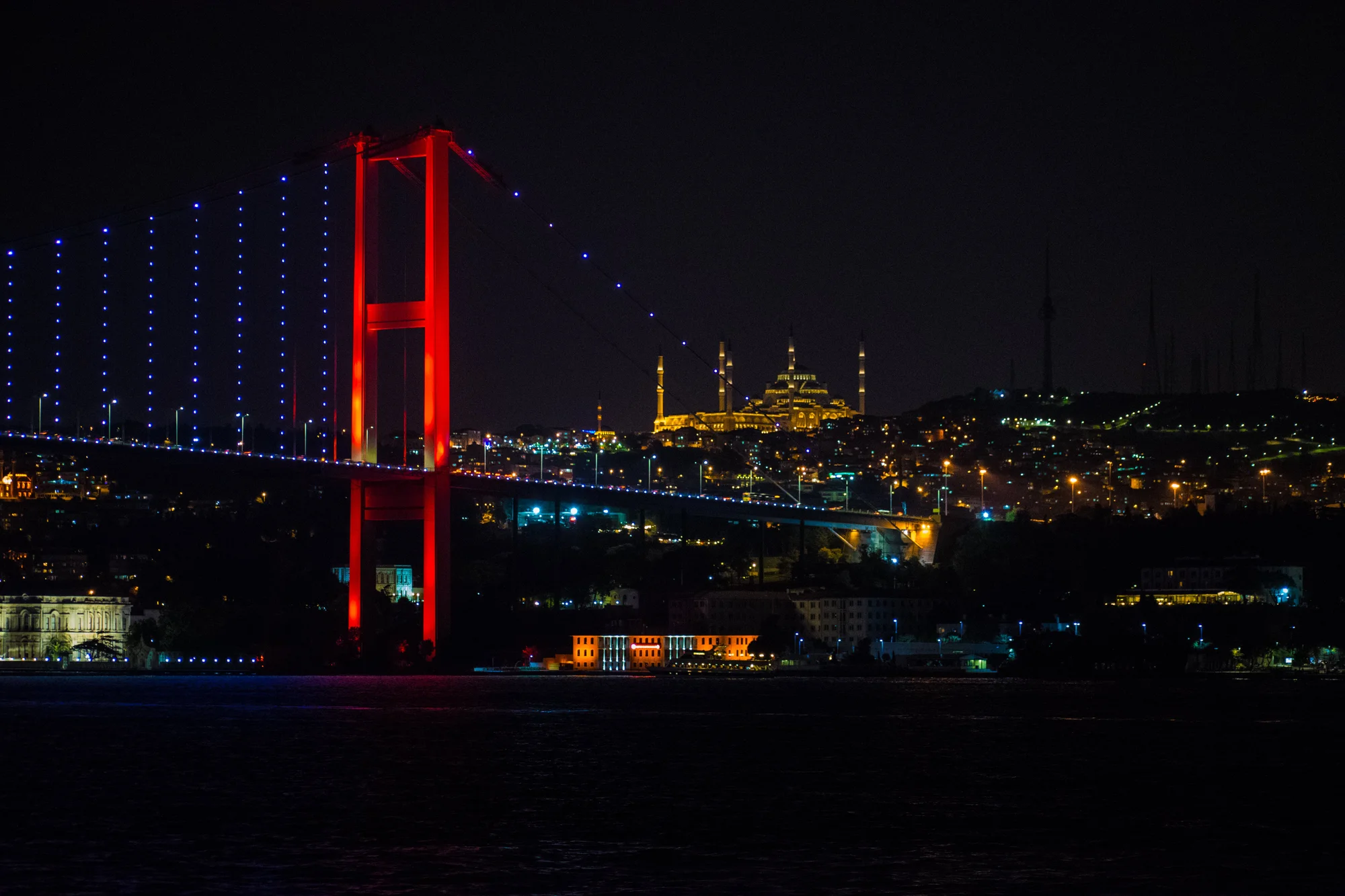 Yenil yıl kutlamaları için en çok aranan destinasyonlardan biri İstanbul oldu