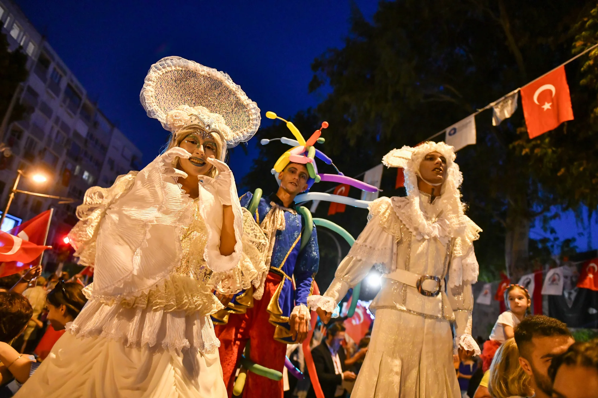 Tarihi Kaleiçi sokakları festivalle renklendi