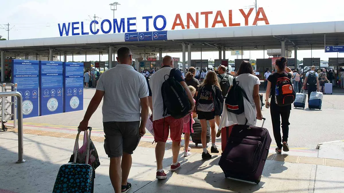Antalya’ya Eylül ve Ekim’ de 1 milyonun üzerinde Alman bekleniyor