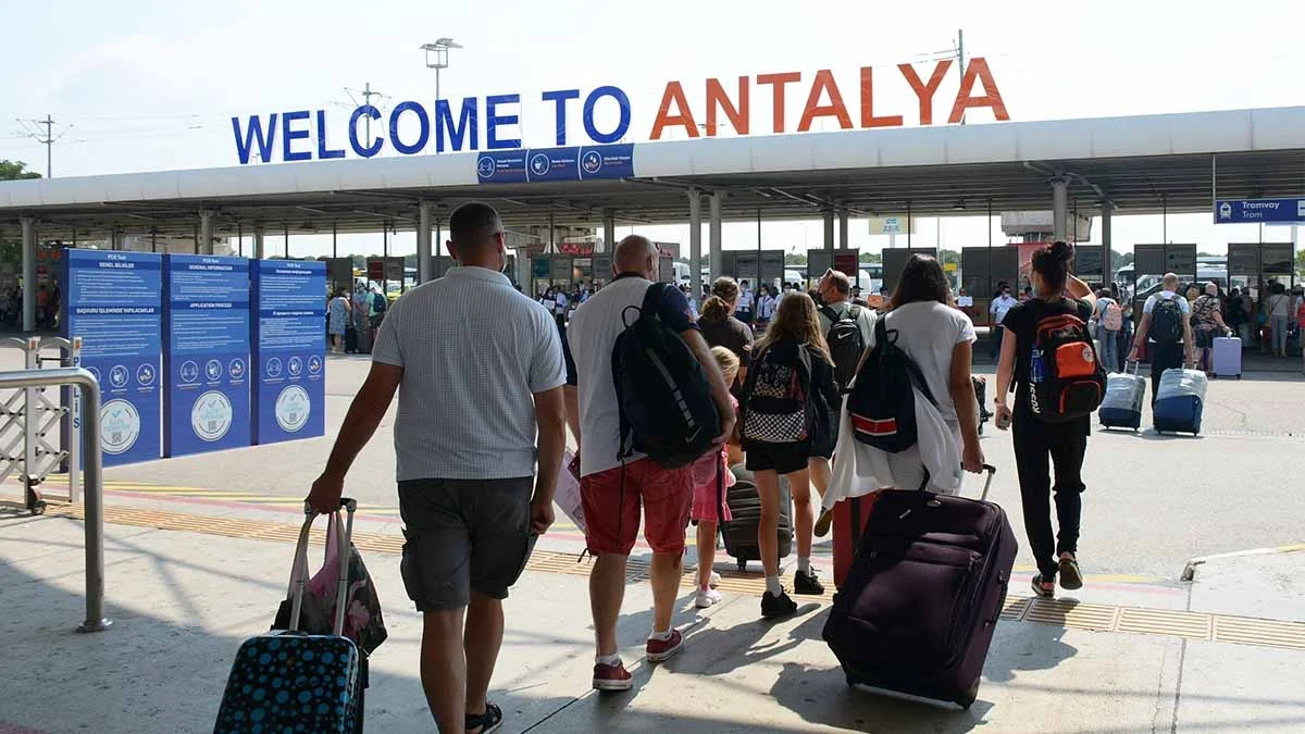 Kurban Bayramı’nda Antalya turizmine gurbetçiler damga vurdu