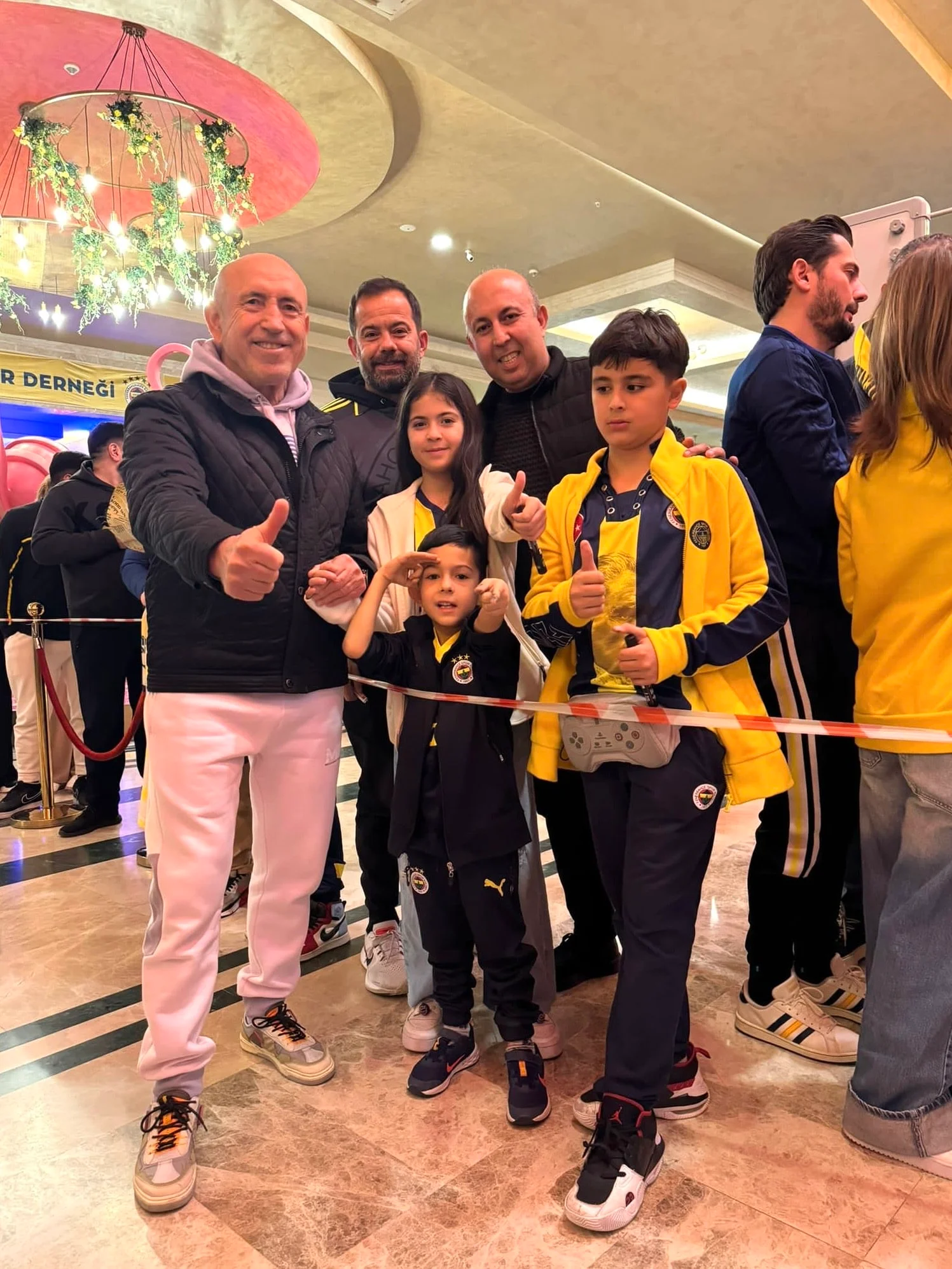 Fenerbahçe, Antalya’da Megasaray Westbeach’i tercih etti