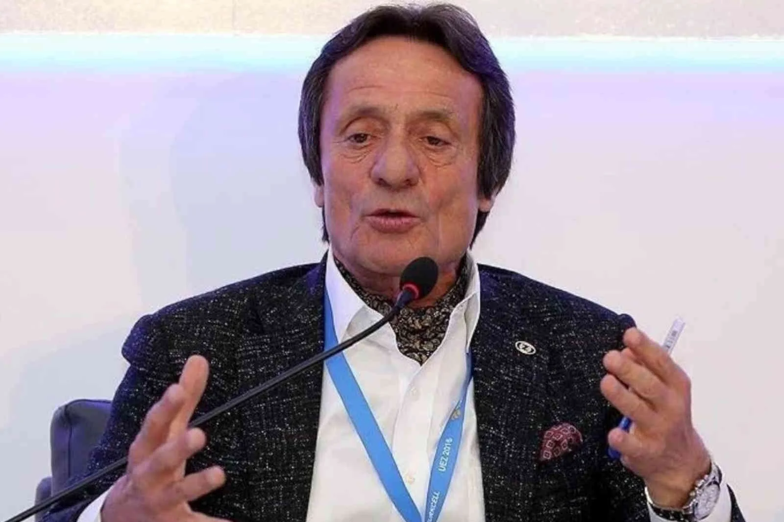 Turizmcilerden iş insanı Ahmet Nazif Zorlu’ya çağrı