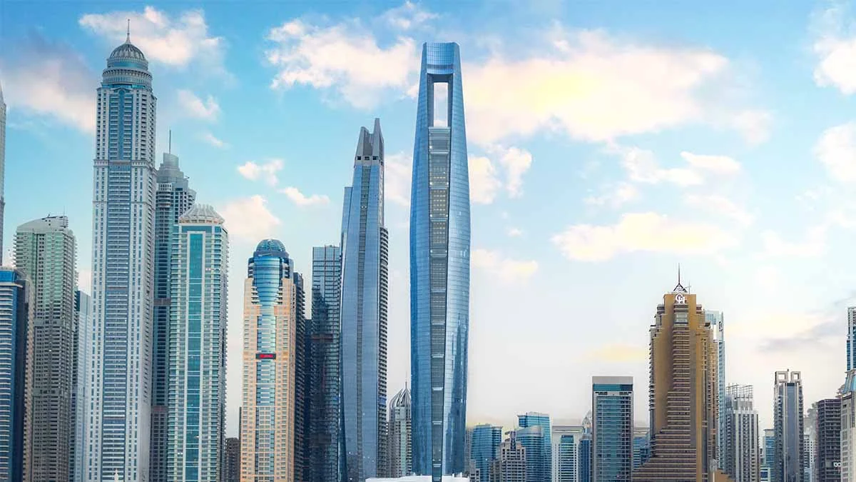 Dünyanın en uzun oteli Ciel Dubai Marina, Kasım’da açılıyor
