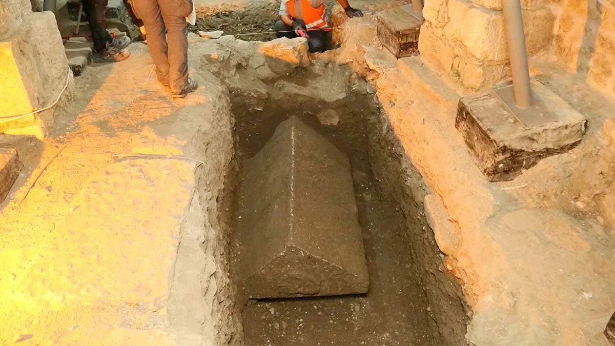 Antalya’da Noel Baba’nın mezarı mı bulundu?