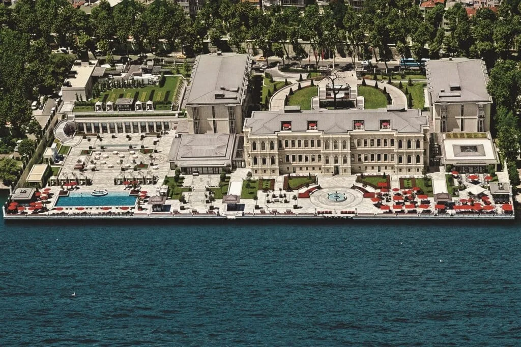 Four Seasons Hotel Bosphorus, “50 Best Discovery” platformunda yer aldı
