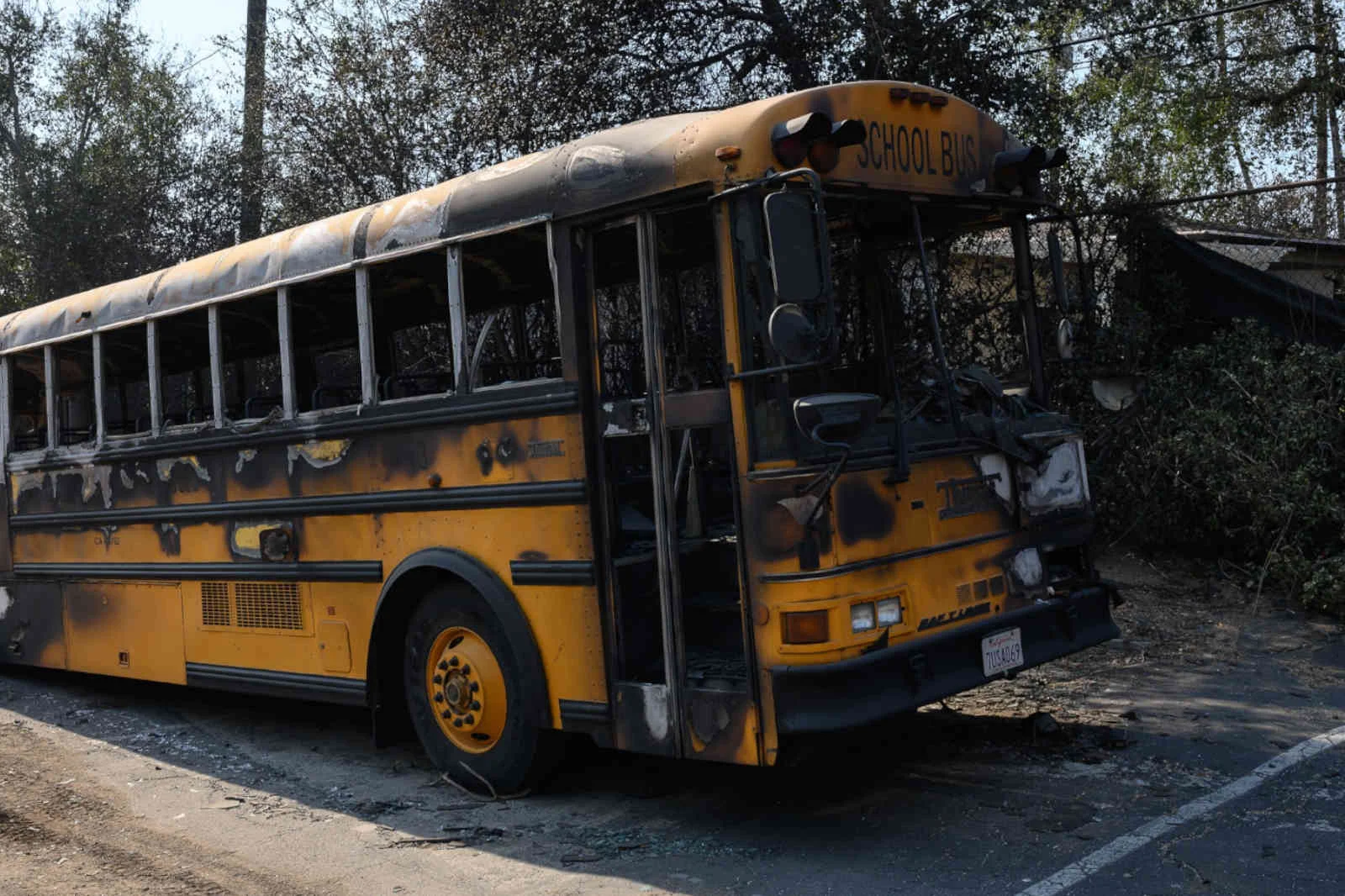California’da ölü sayısı 11’e yükseldi, 12 bini aşkın ev yandı