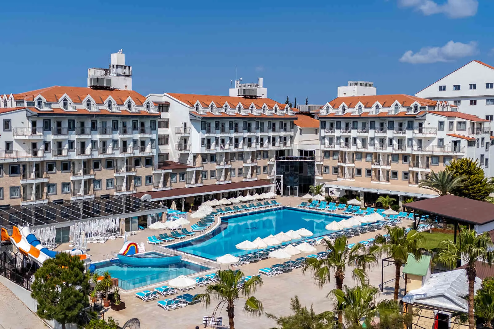 Bilgi Turizm Ticaret A.Ş., ikinci oteli Side Aluna Hotel’i hizmete açtı