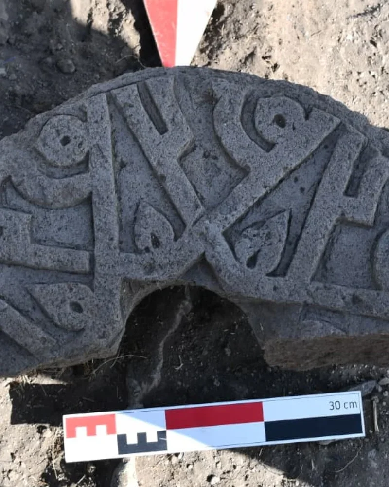 Ani’de bulunan eşsiz eseri Bakan Mehmet Ersoy duyurdu