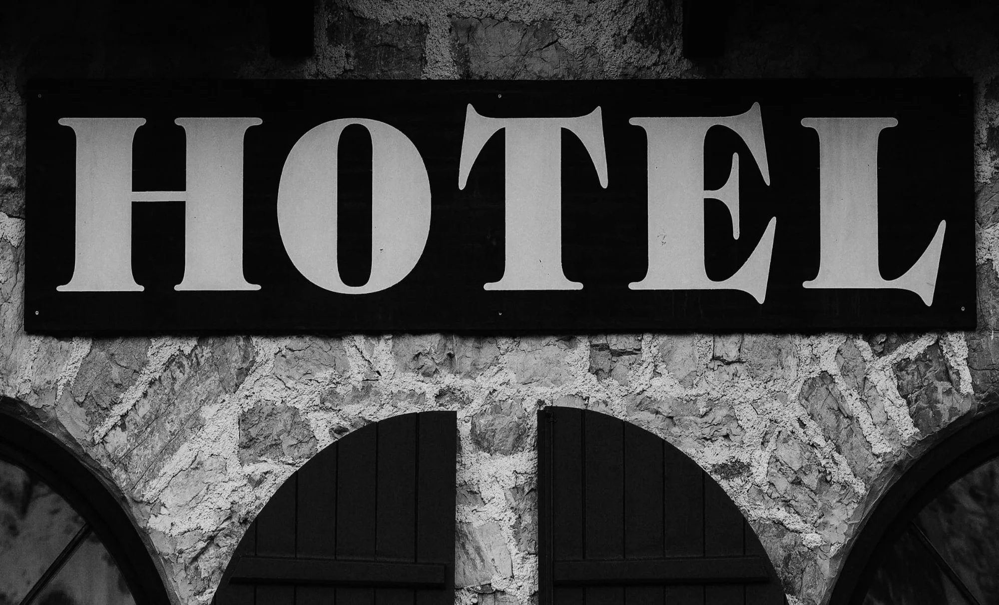 98 otel kapatıldı, 154’ü için süreç devam ediyor