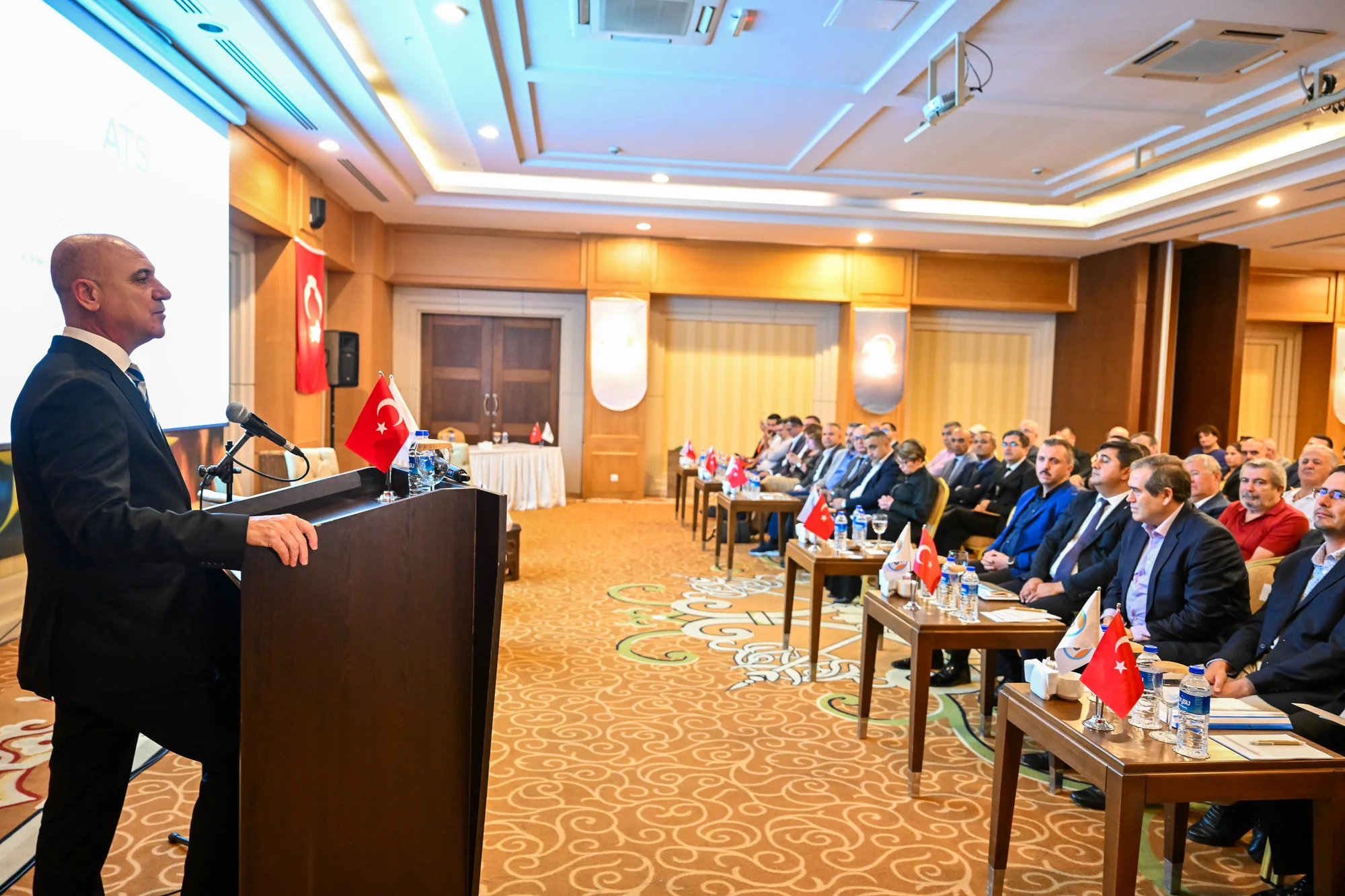 Ali Bahar: “Turizmde acil eylem planı oluşturmalıyız!”