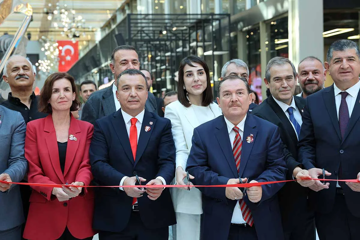 Nirvana Cosmopolitan Cumhuriyetin 101. Yılı büyük bir sorumluluk bilinciyle kutladı