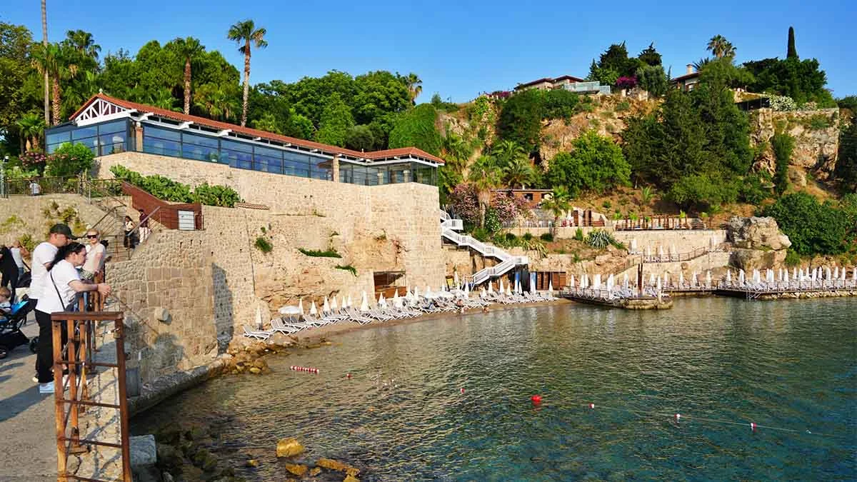 Bayramda açılan Mermerli Plajı, tadilat nedeniyle kapatıldı