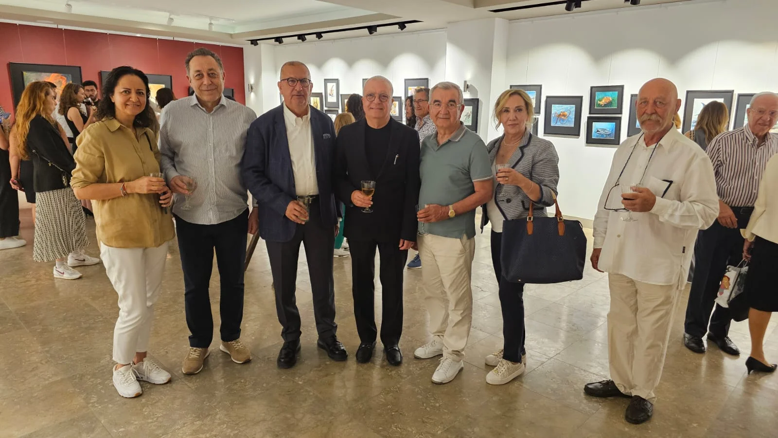 Ünlü İç Mimar Hakan Külahçı, ilk resim sergisini Antalya’da açtı