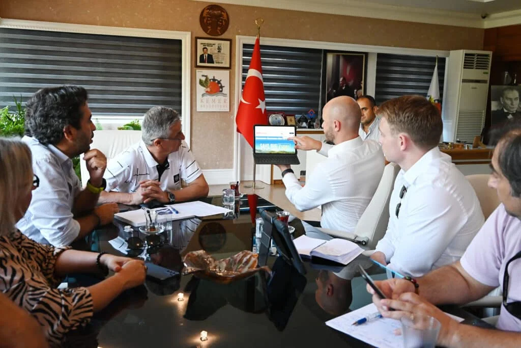 Kemer’de İngiliz turist arttı: Jet2 ile tanıtım anlaşması devam edecek