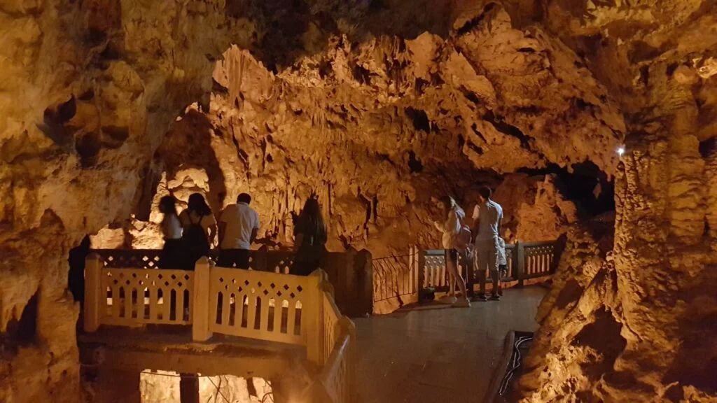 Türkiye’nin 1965 yılında turizme açılan ilk mağarası: İnsuyu Mağarası