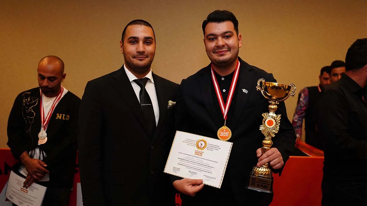 Bayou Villas Bartender’ı Berkay Şimşek, Türkiye birincisi oldu