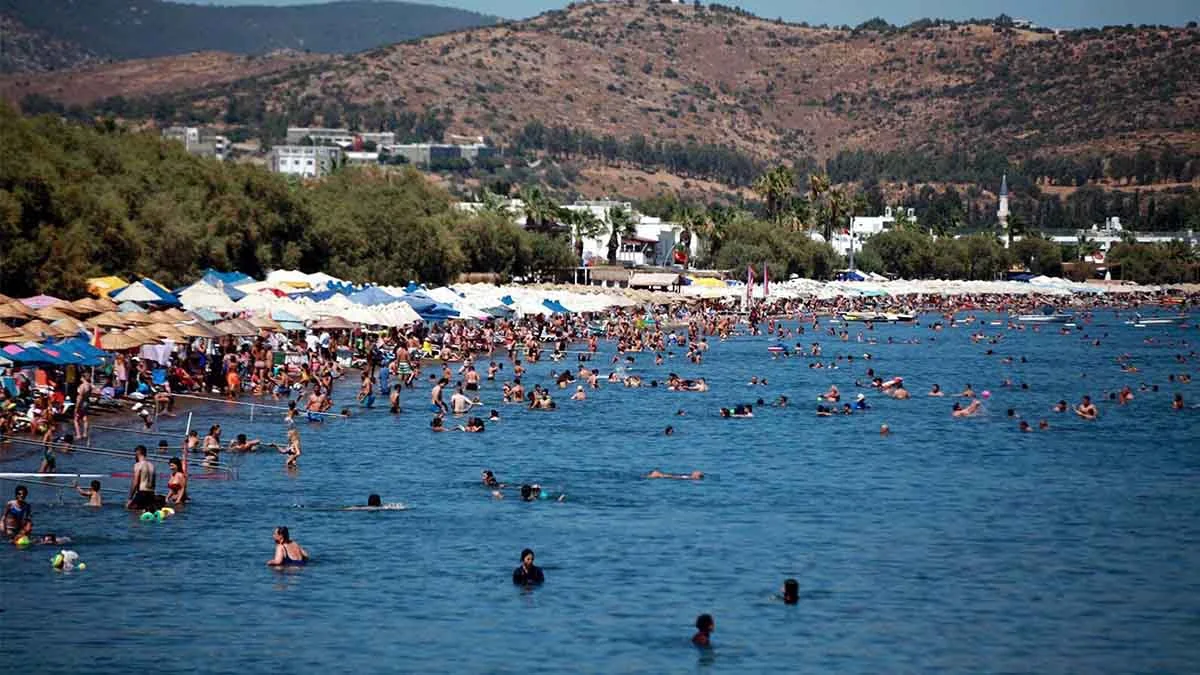 Bodrum, 10 ayda 1 milyon 100 bin turist ağırladı