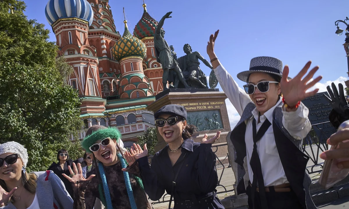Rusya, Çinli turistler için vizesiz girişi 2027’ye kadar uzattı
