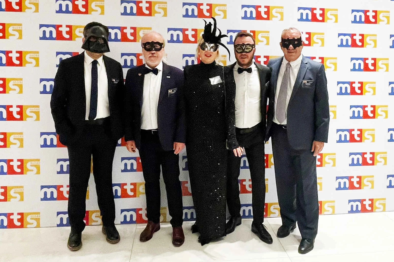 MTS Globe Türkiye, 2024’e Sertab Erener ve maskeli balo ile veda etti