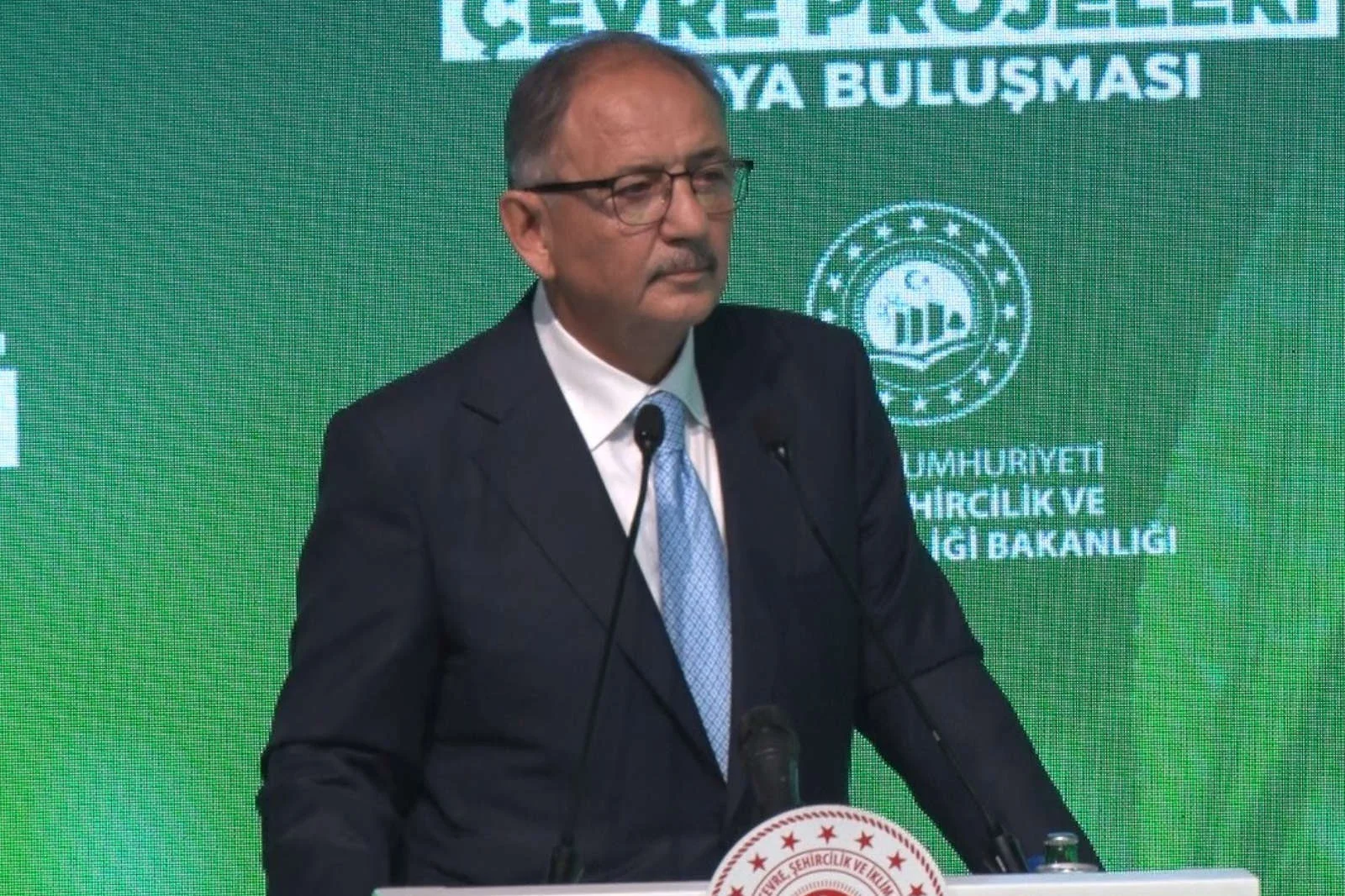 Bakan Özhaseki: “100 tane halk plajı açmayı düşünüyoruz”