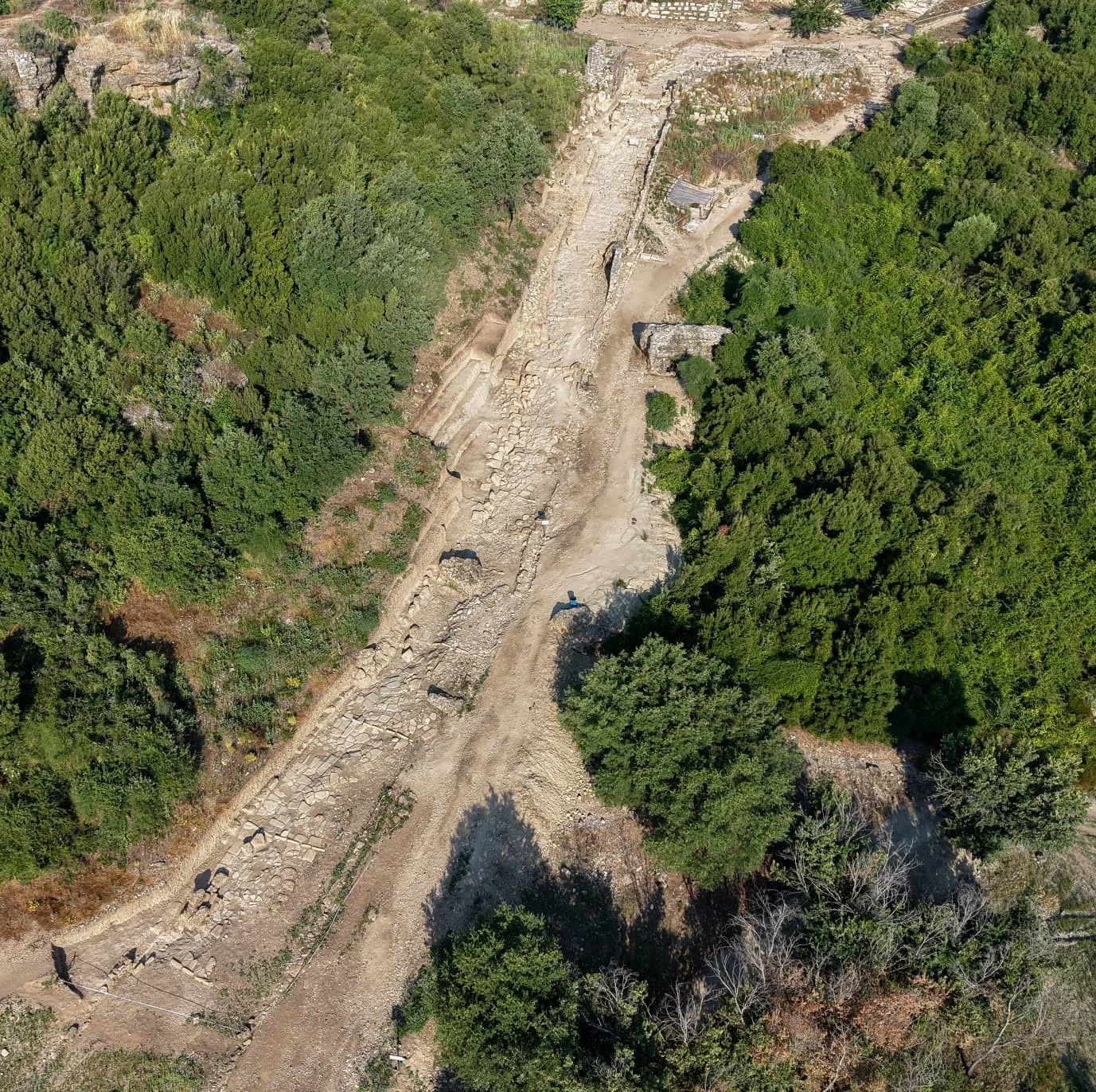 Aspendos Antik Kenti’ndeki 2 bin yıllık Tiyatro Caddesi gün yüzüne çıkarıldı