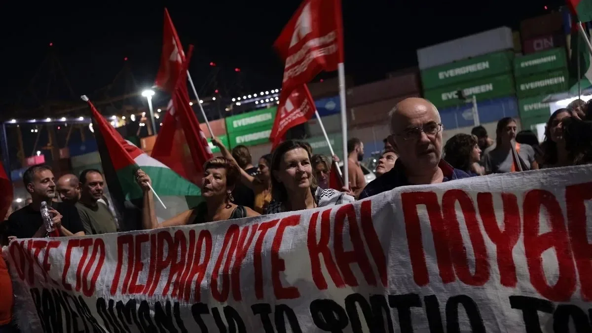 Yunan protestocular, İsrailli turistlere izin vermedi