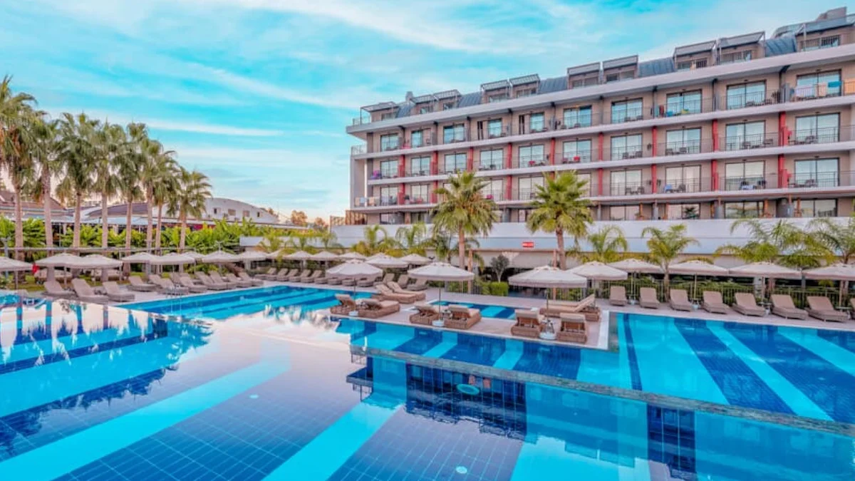 Intourist, Rusya’nın 14 kentinden Antalya’ya yönelik charter uçuş programını satışa açtı