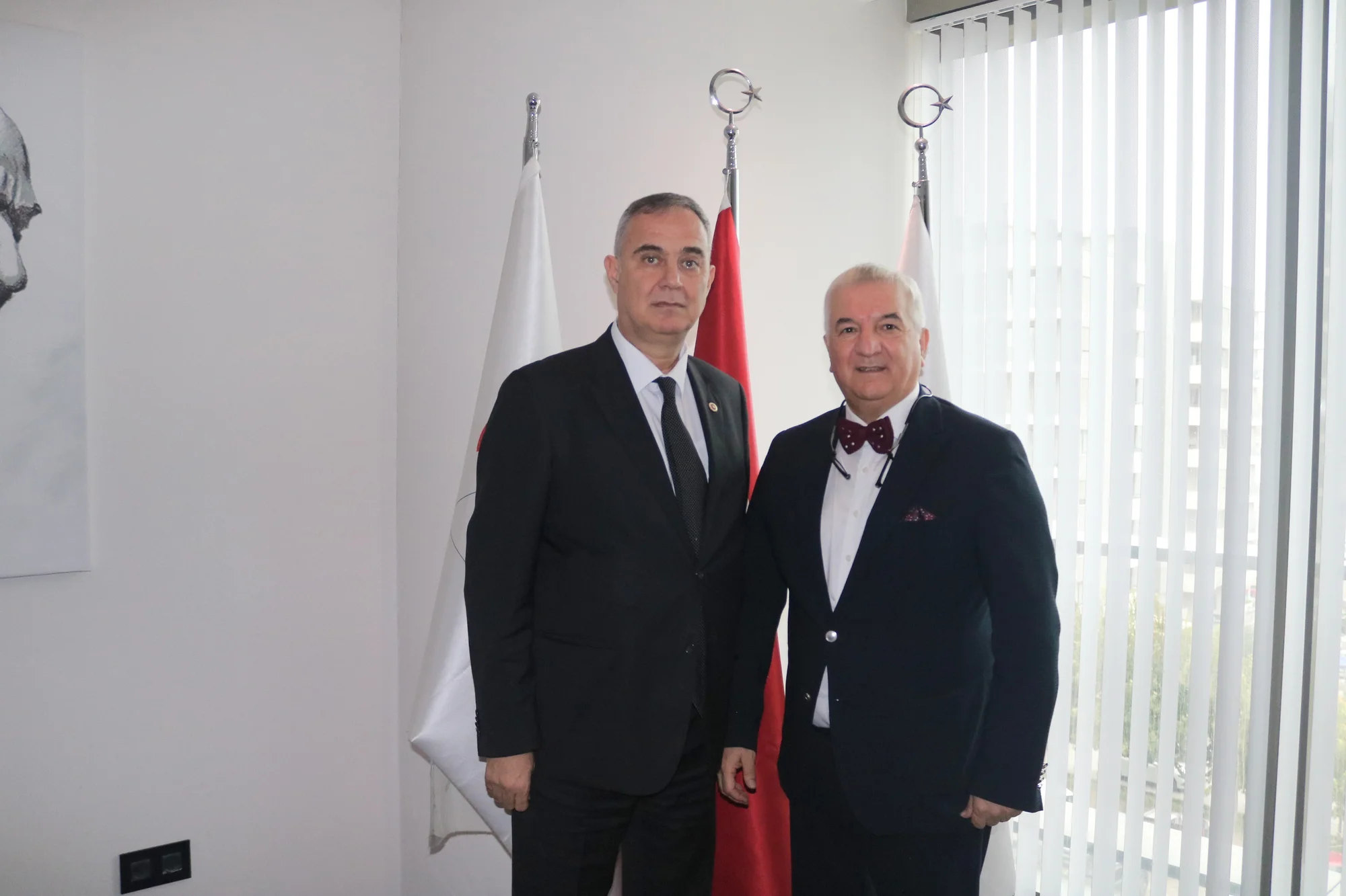Sururi Çorabatır, bu kez milletvekili kimliğiyle Egeli turizmcileri ziyaret etti