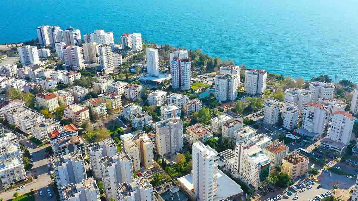 Antalya’da 2025 yılında yabancılara konut satışı düştü