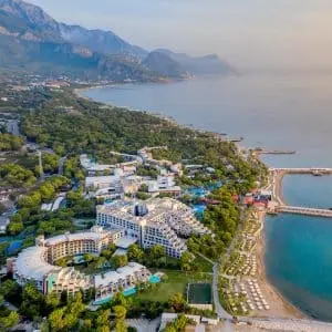 Çocuklar, Rixos Hotels’te ünlü oyuncularla yeteneklerini keşfedecek