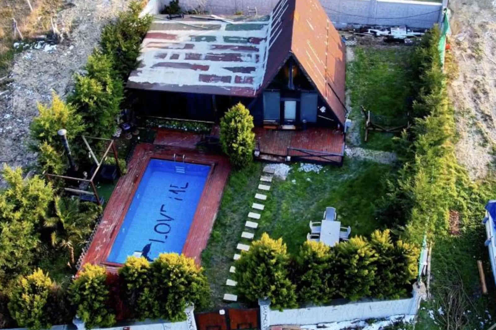 9 tatilci, günübirlik kiraladıkları bungalovda zehirlendi