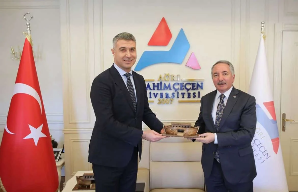 Antalyalı turizmciler, Ağrı’da öğrencilere turizm ve gastronomiyi anlattı