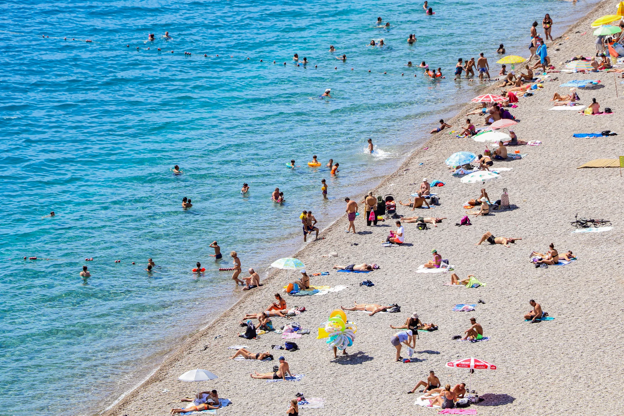Türkiye 52,7 milyon turist ağırladı
