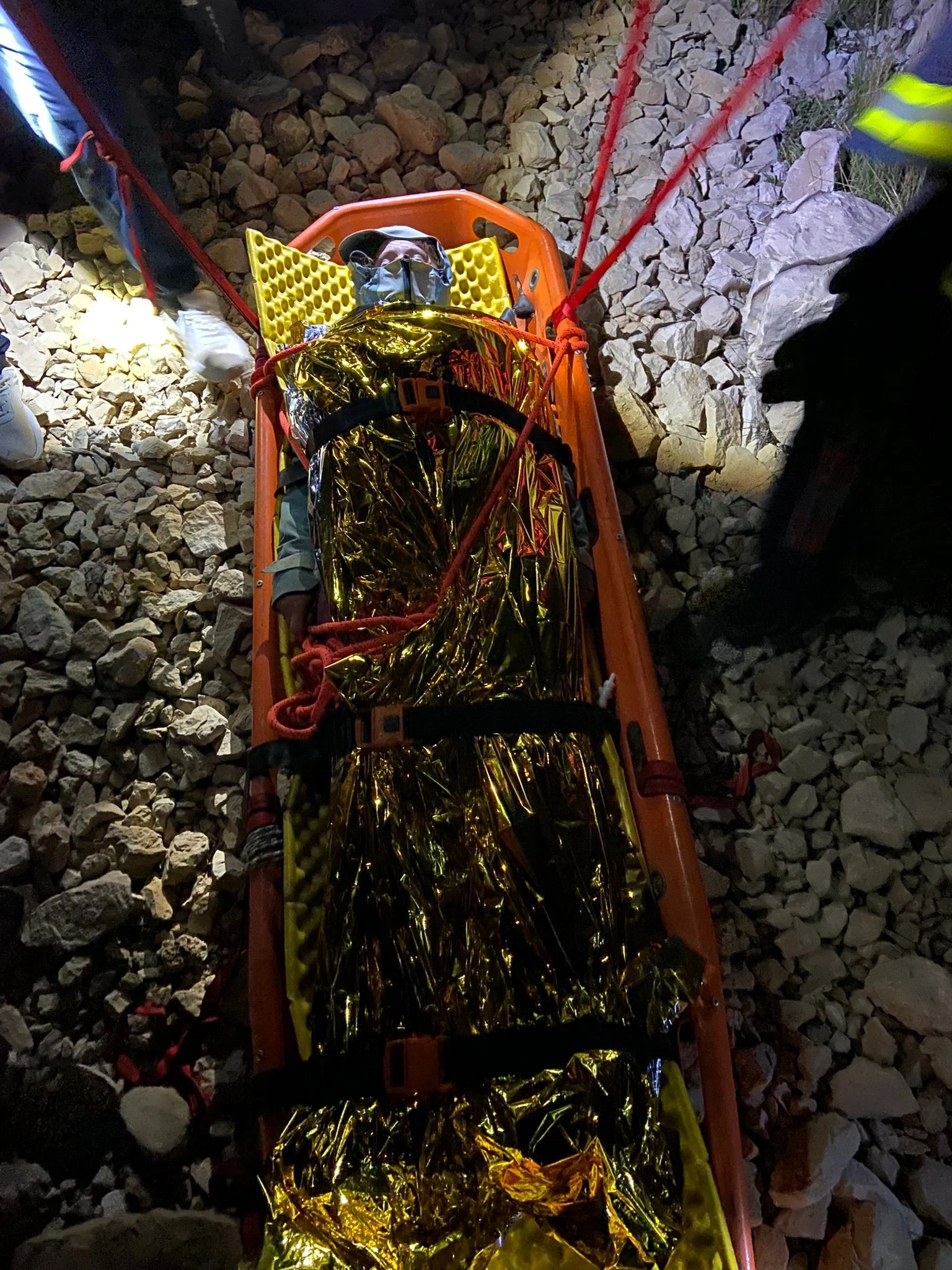 Antalya’da turistler 11 saatlik çalışma ile kurtarıldı