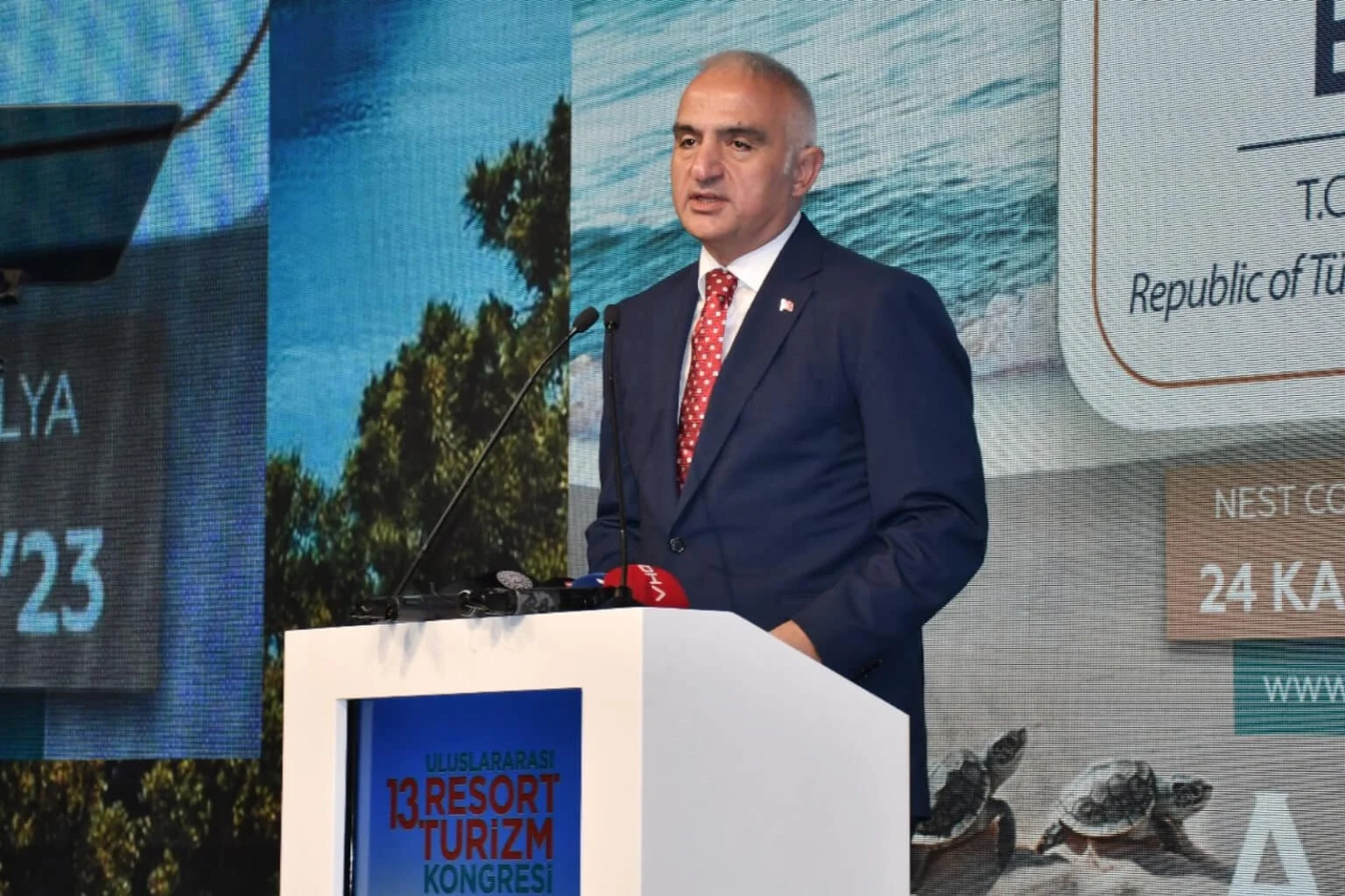 Bakan Ersoy: “2028 hedefimiz 100 milyar dolar turizm geliri”