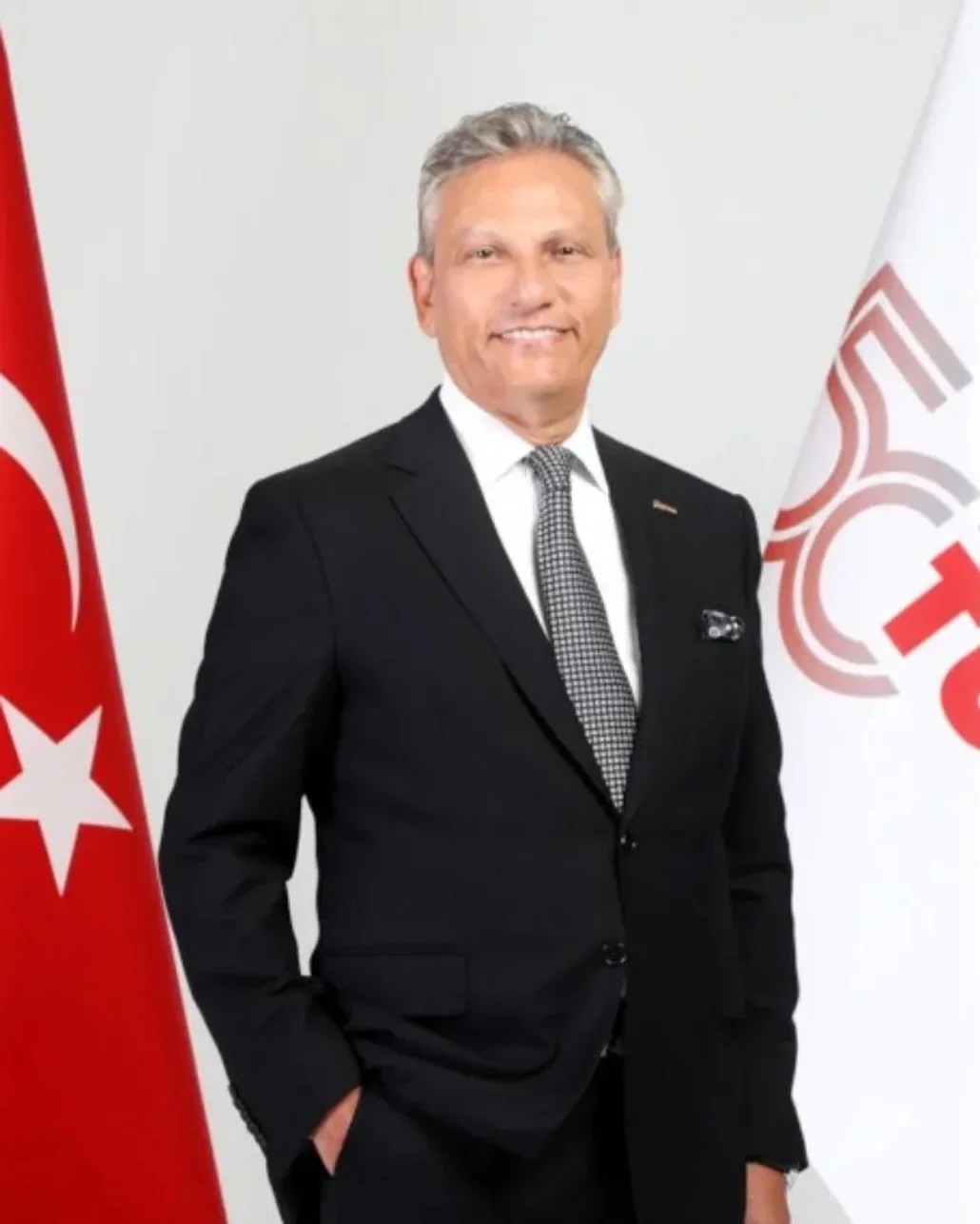 TÜRSAB Başkanı Firuz Bağlıkaya’dan Otelcilere sert tepki
