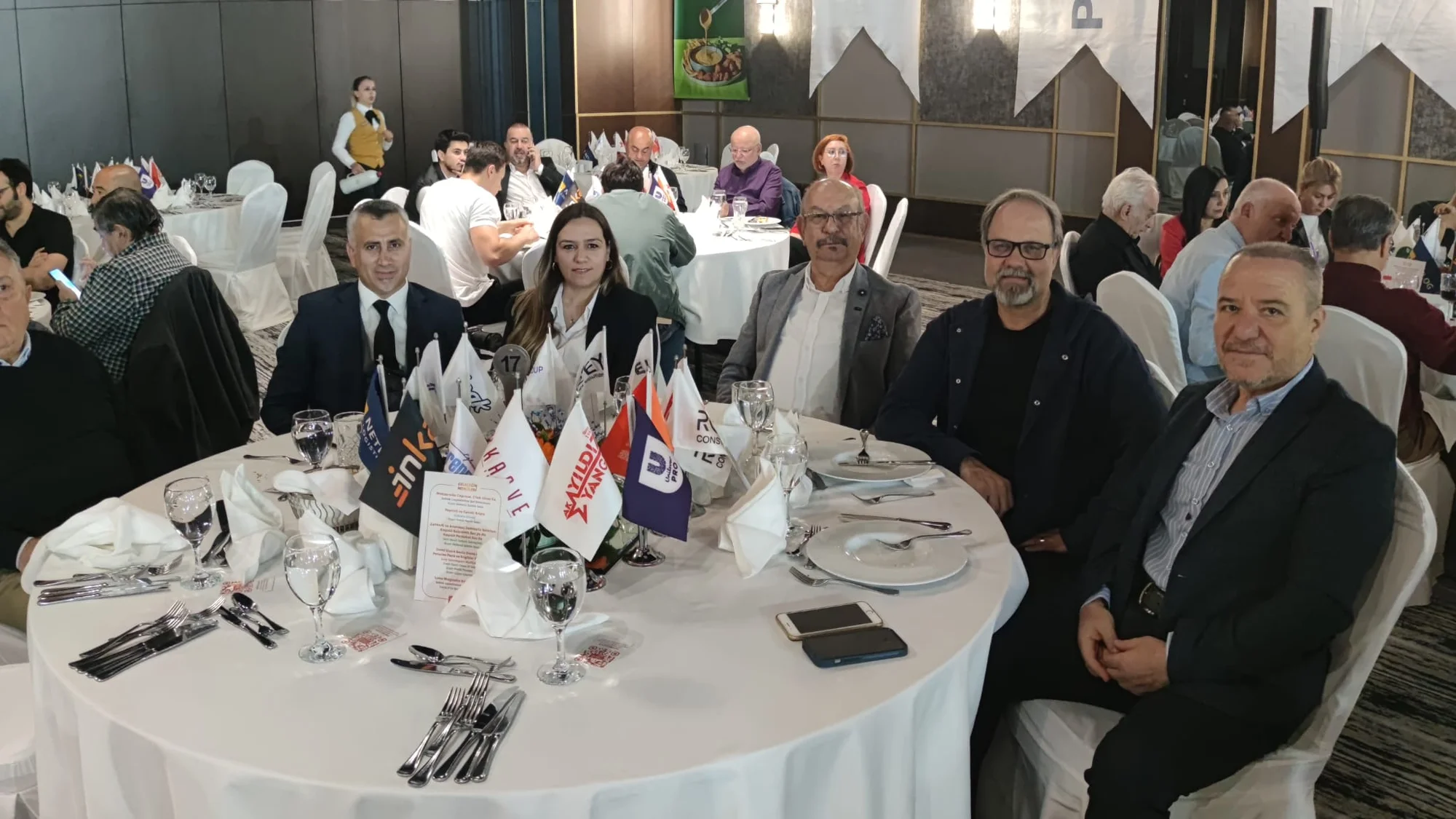 Profesyonel turizmciler, ekonominin geleceğini dinledi