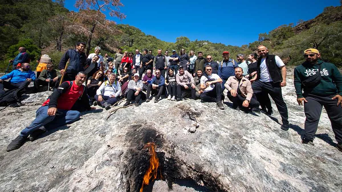 Kemer'de turizm sezonu, olimpiyat ateşiyle açıldı