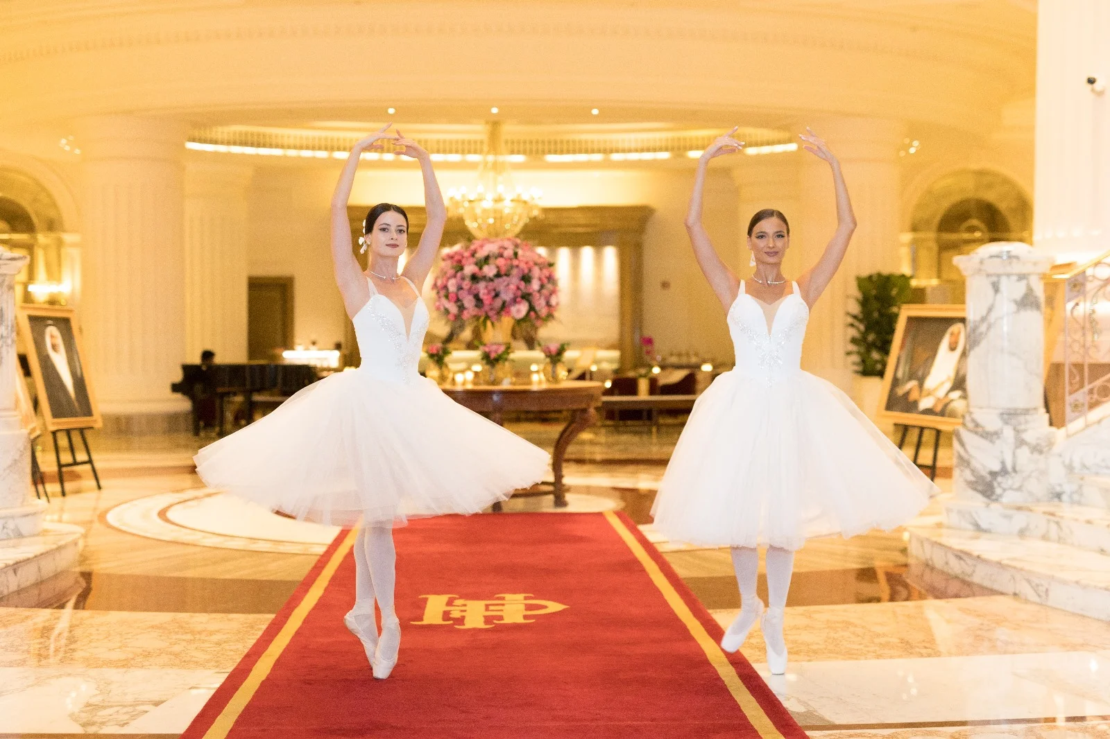 Dreams of Spring sanat gösterisi Mayıs sonuna kadar Al Habtoor Palace Dubai'de