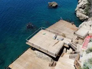 Antalya’da plaj tartışması