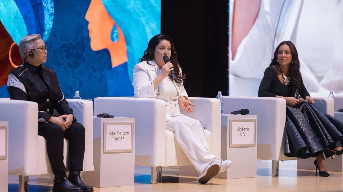 Antalya’dan Moskova’ya Moda Köprüsü: Eda Meltem Yılmaz, Moskova’da Türk modasını temsil etti