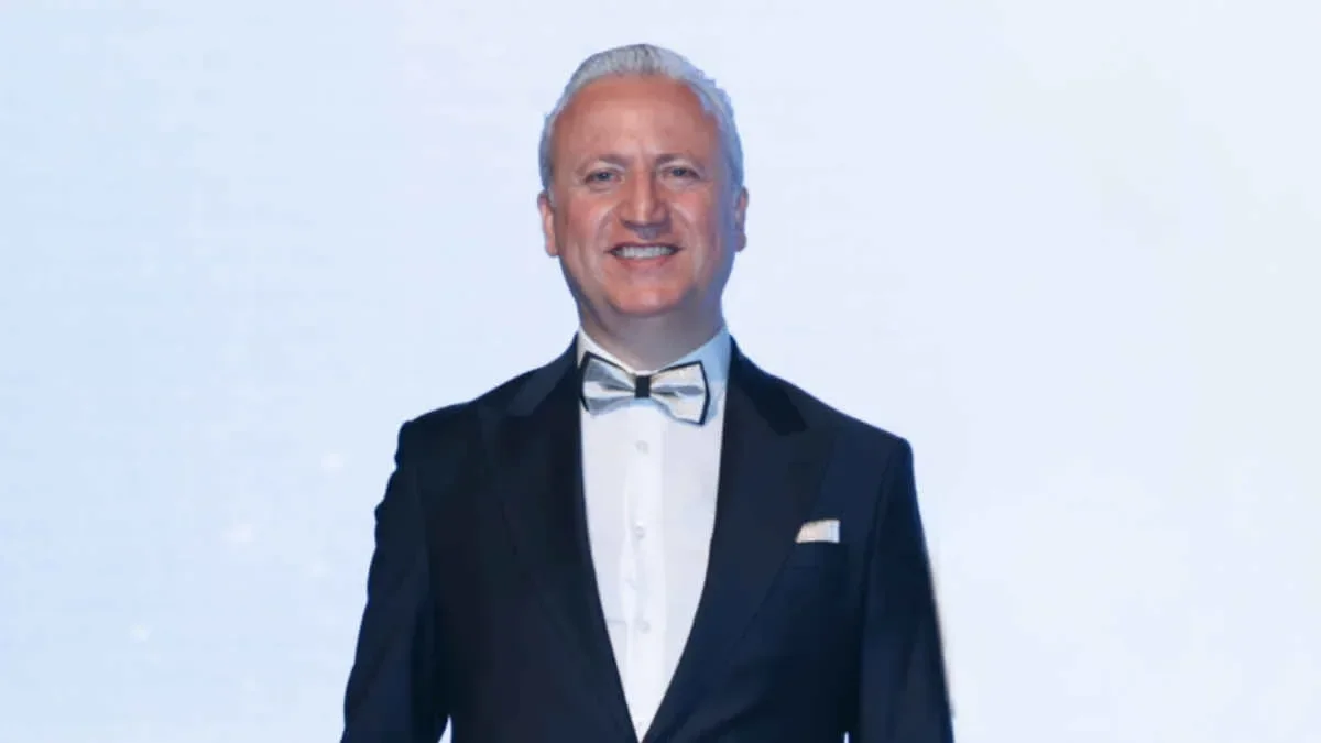 Deniz Dikkaya, Modernist Grup’un CEO’su oldu
