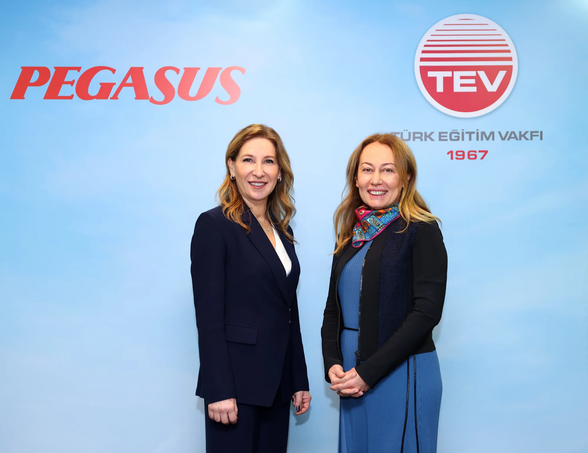 Pegasus ve TEV’den kız öğrencilere üniversite bursu