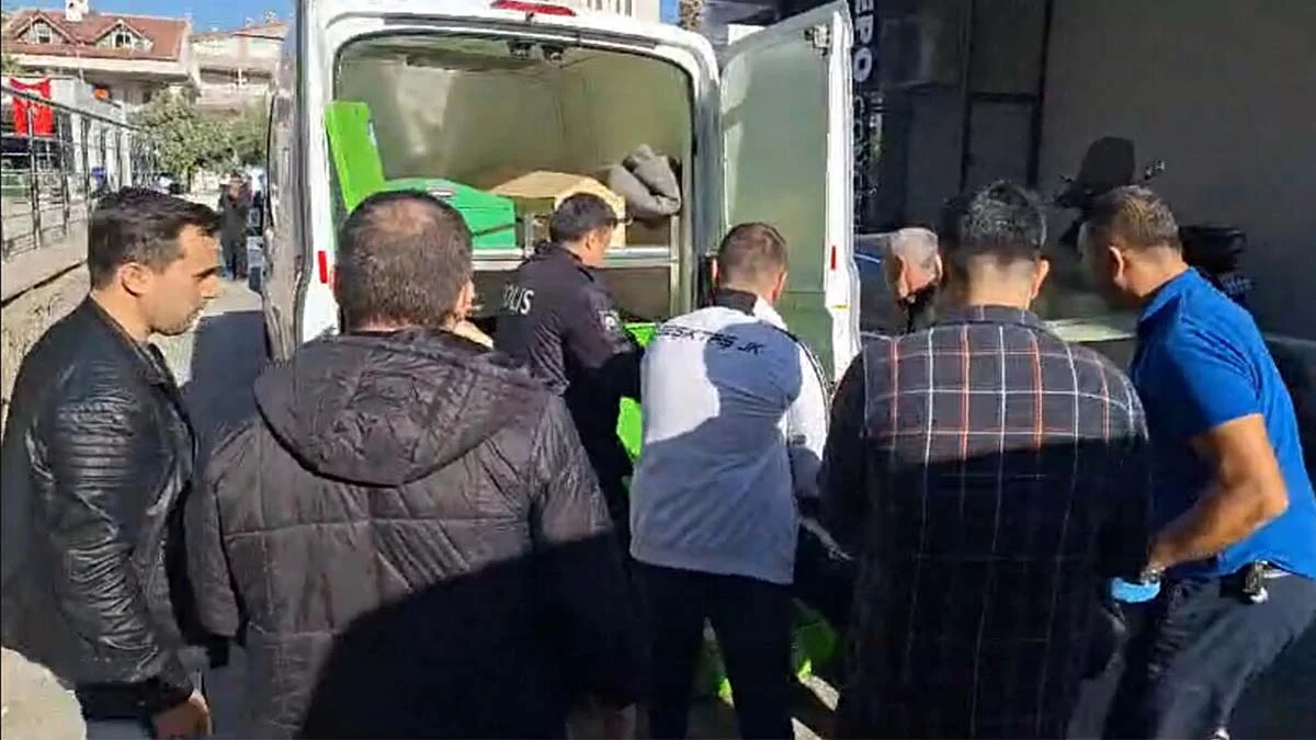 Turizmci, tartıştığı eşini bıçaklayarak öldürdü