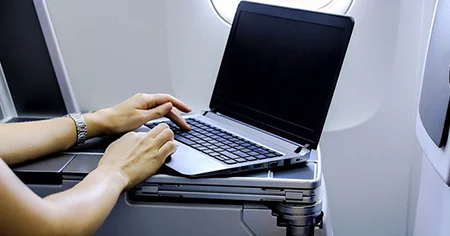 ABD'nin elektronik yasağı uçuş trafiğini düşürdü