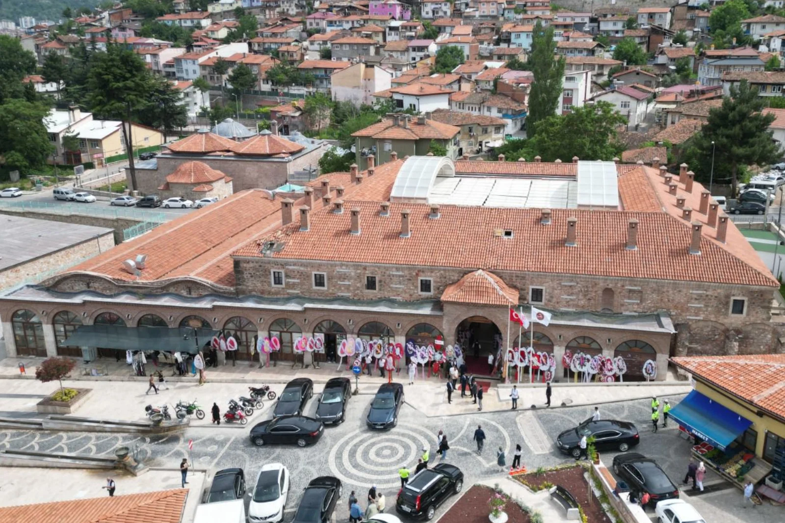 Kalender Ailesi’nin hayaliydi, 600 yıllık otele yeniden hayat verdiler