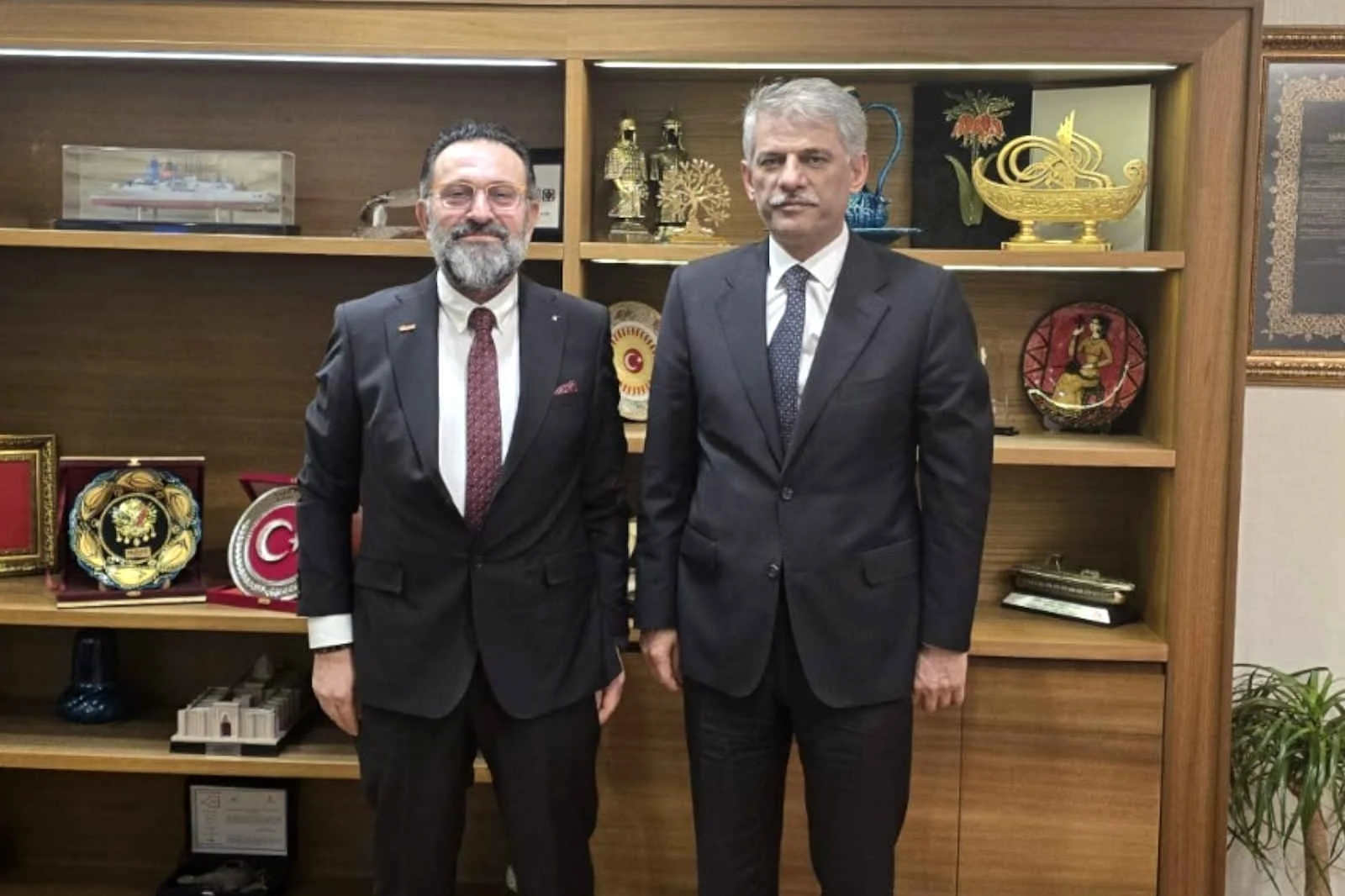 Antalya’ya 3 milyar dolarlık turizm yatırımı yapacaklarını açıkladı
