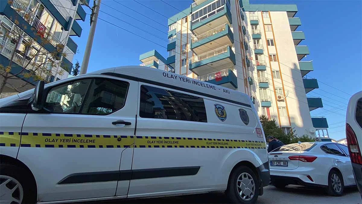 Antalya'da İran uyruklu üç kardeş kömür yakarak intihar etti