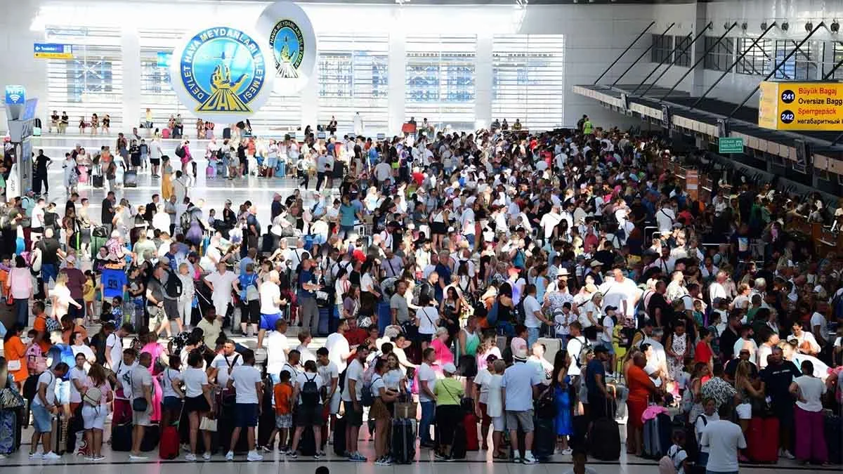 Havalimanlarında ilk 7 ayda 134,9 milyon yolcuya hizmet verildi